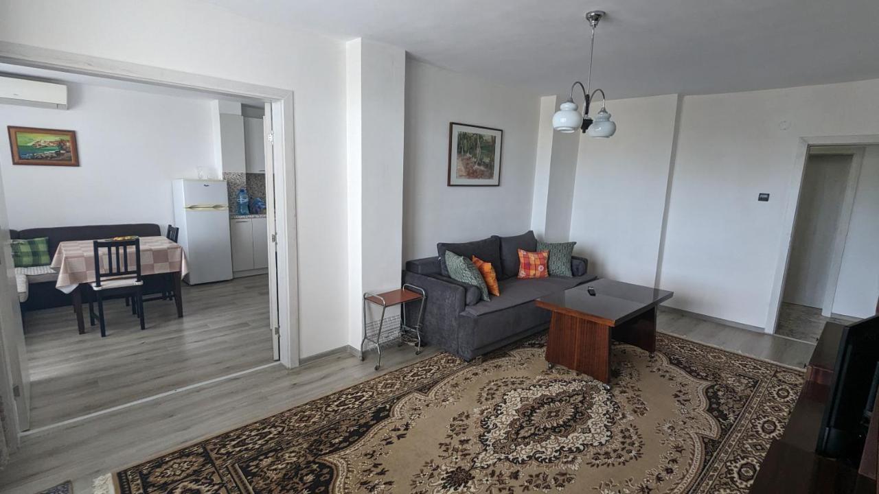 וארנה Roza Apartment מראה חיצוני תמונה