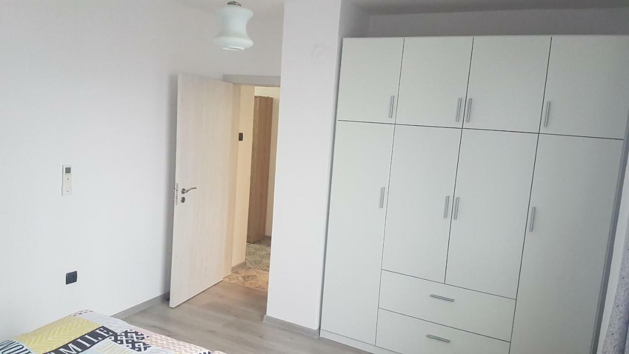 וארנה Roza Apartment מראה חיצוני תמונה
